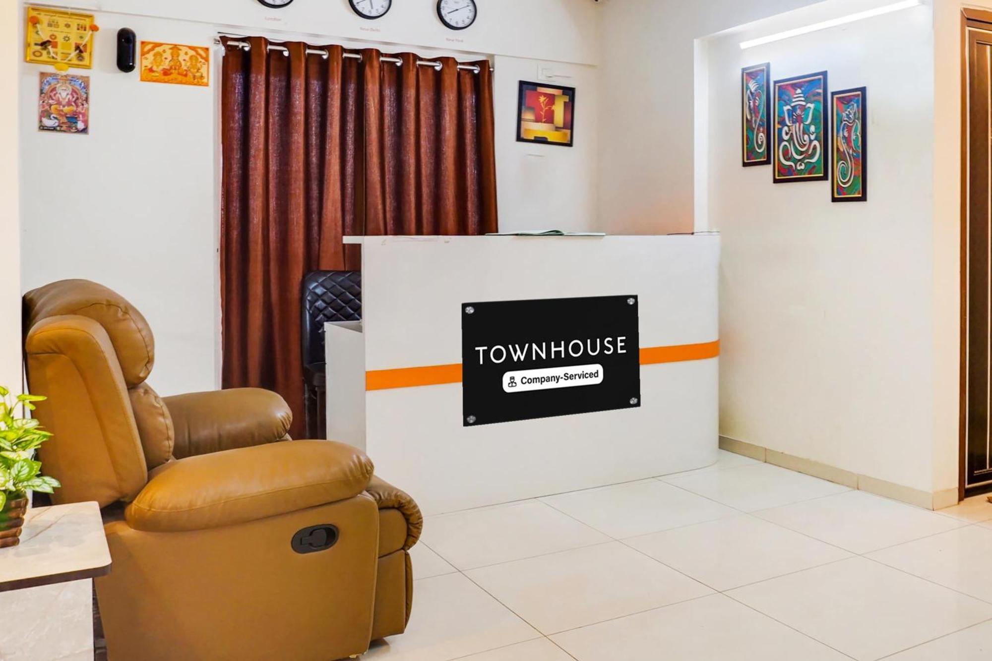 Super Townhouse Lohegaon Near Pune Airport Formerly Landmark Regency Lohogaon Exterior photo